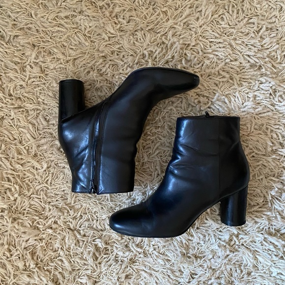 Banana Republic Ankle Boots Womens Black Leather Round Block Heel Retro, 9.5 - Picture 2 of 13